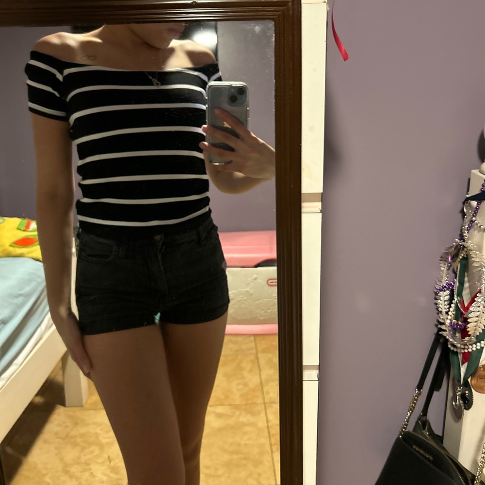 Forever 21 black & white stripe shirt